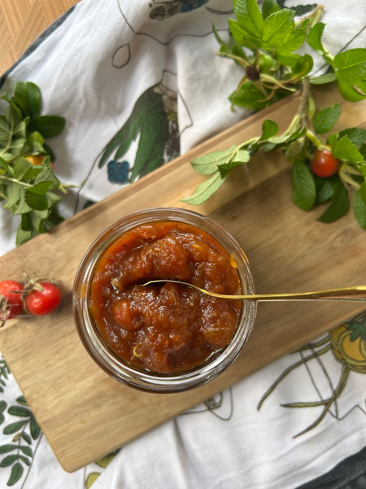 Rosehip Apple Jam