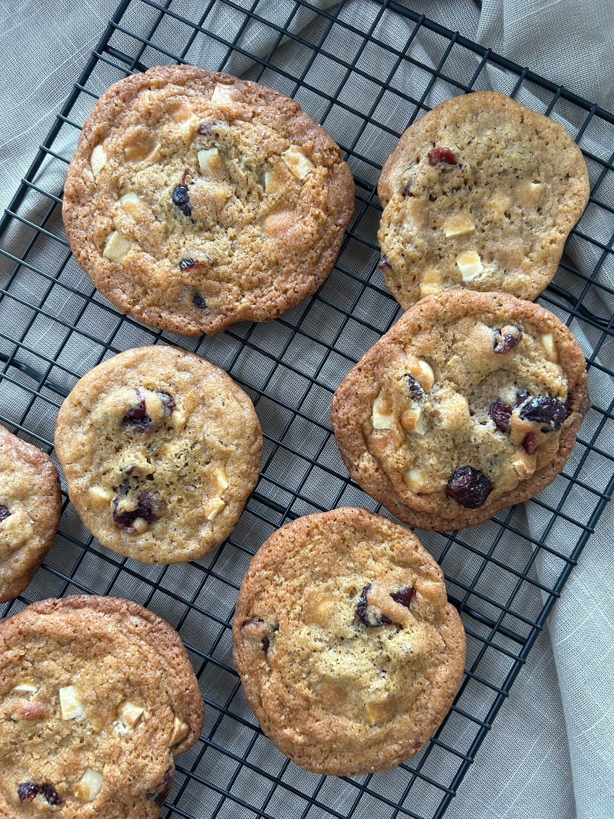 Cookies with White Chocolate & Cranberries
